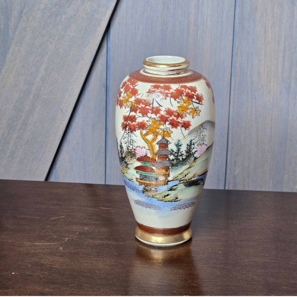 Satsuma Vase Hand Painted Japan Pagoda Landscape Gold Vintage 6in Chinoiserie